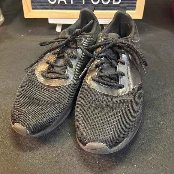 Adidas Women's Qt Racer 2.0 Black size 9.5 - Picture 1 of 4
